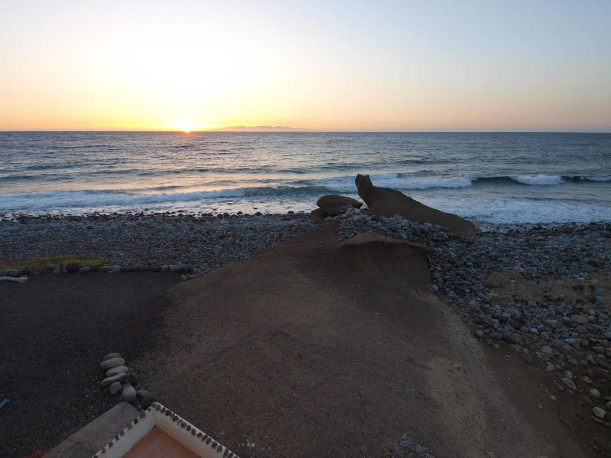 Sunrise Directly At The Sea Apartamento La Mareta Exterior foto